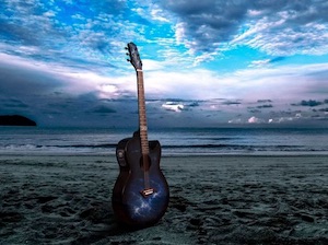 BlueGuitar-1